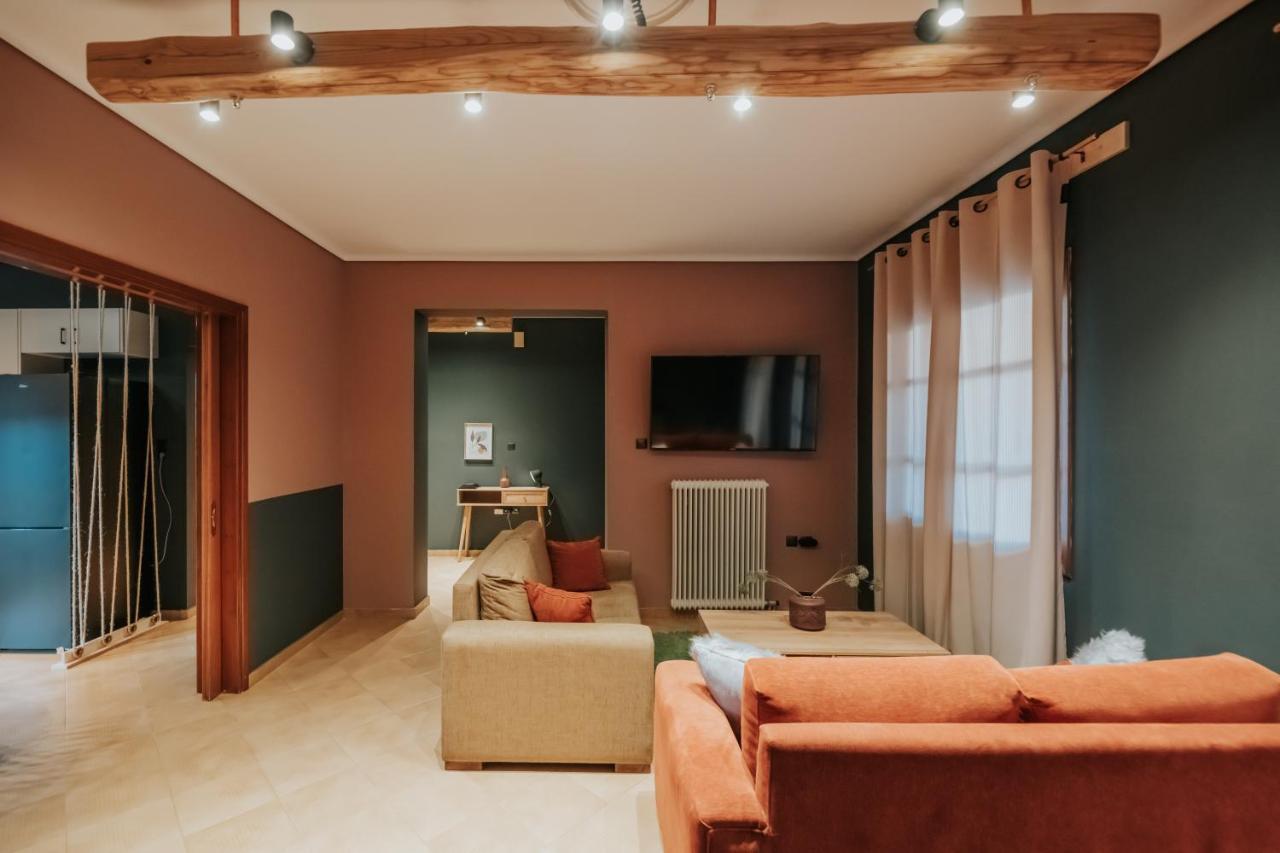 Kalavrita Krinides Apartment And Attics エクステリア 写真